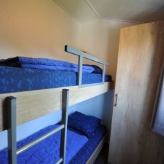 Stapelbed chalet 6 personen.jpeg