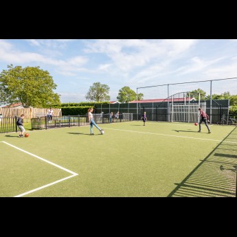 Pannavoetbal 4 - ja.jpg
