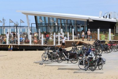 Strandpaviljoen puur.jpg
