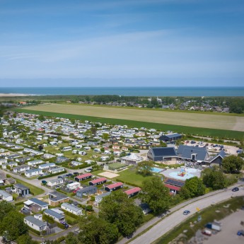 Luchtfoto camping Zonneweelde 2023.jpg